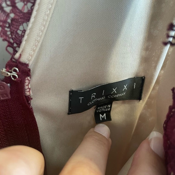 Dress - Picture 3 of 3